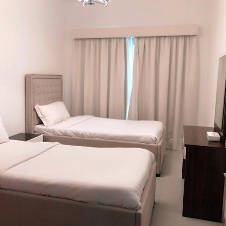 Stout Apartments Манама Екстериор снимка
