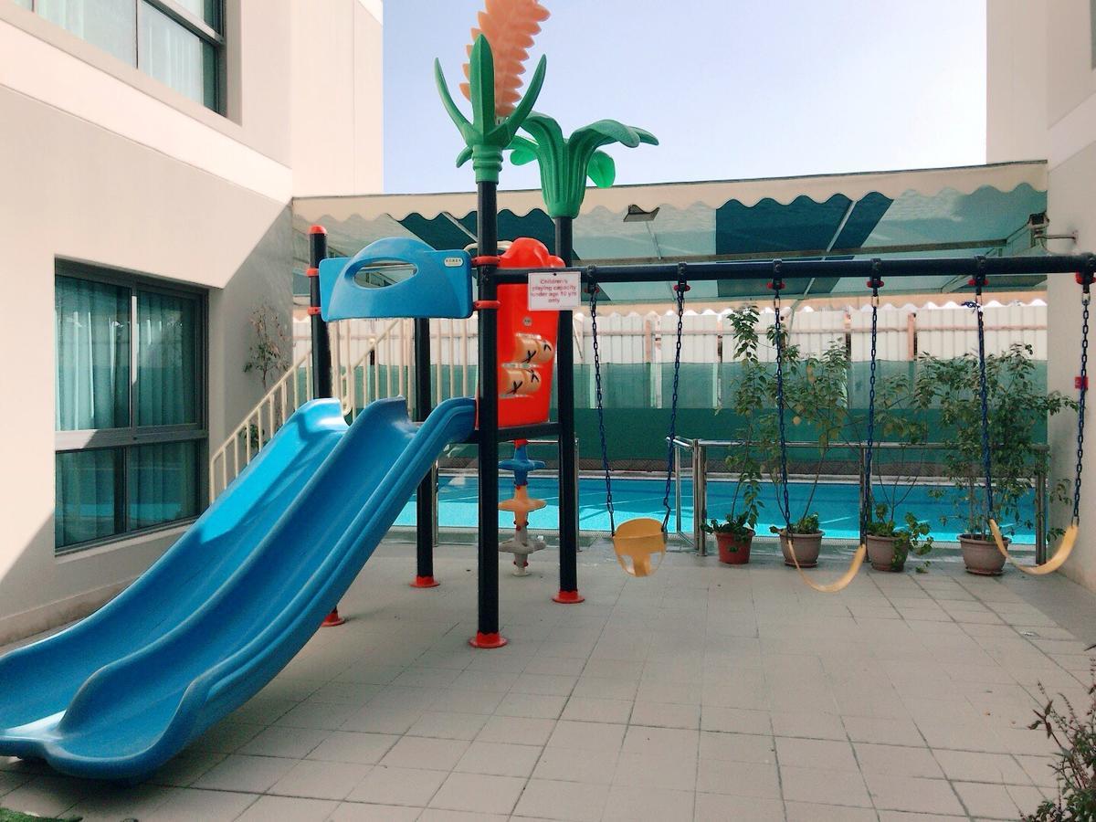 Stout Apartments Манама Екстериор снимка