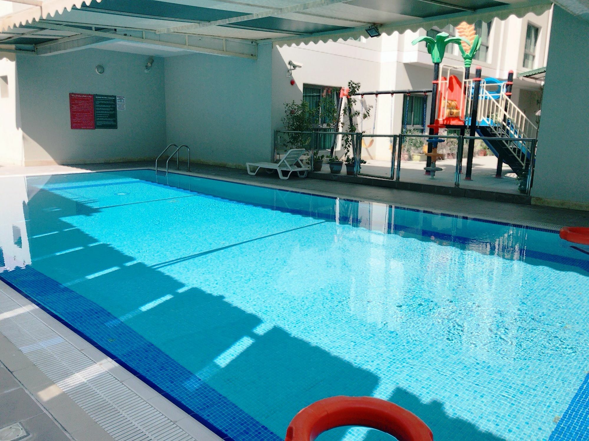 Stout Apartments Манама Екстериор снимка